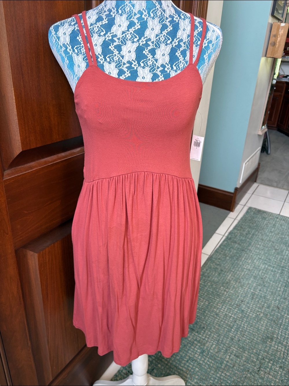 Old Navy sleeveless dress  mini dress  spaghetti straps full skirt
Rust color NW